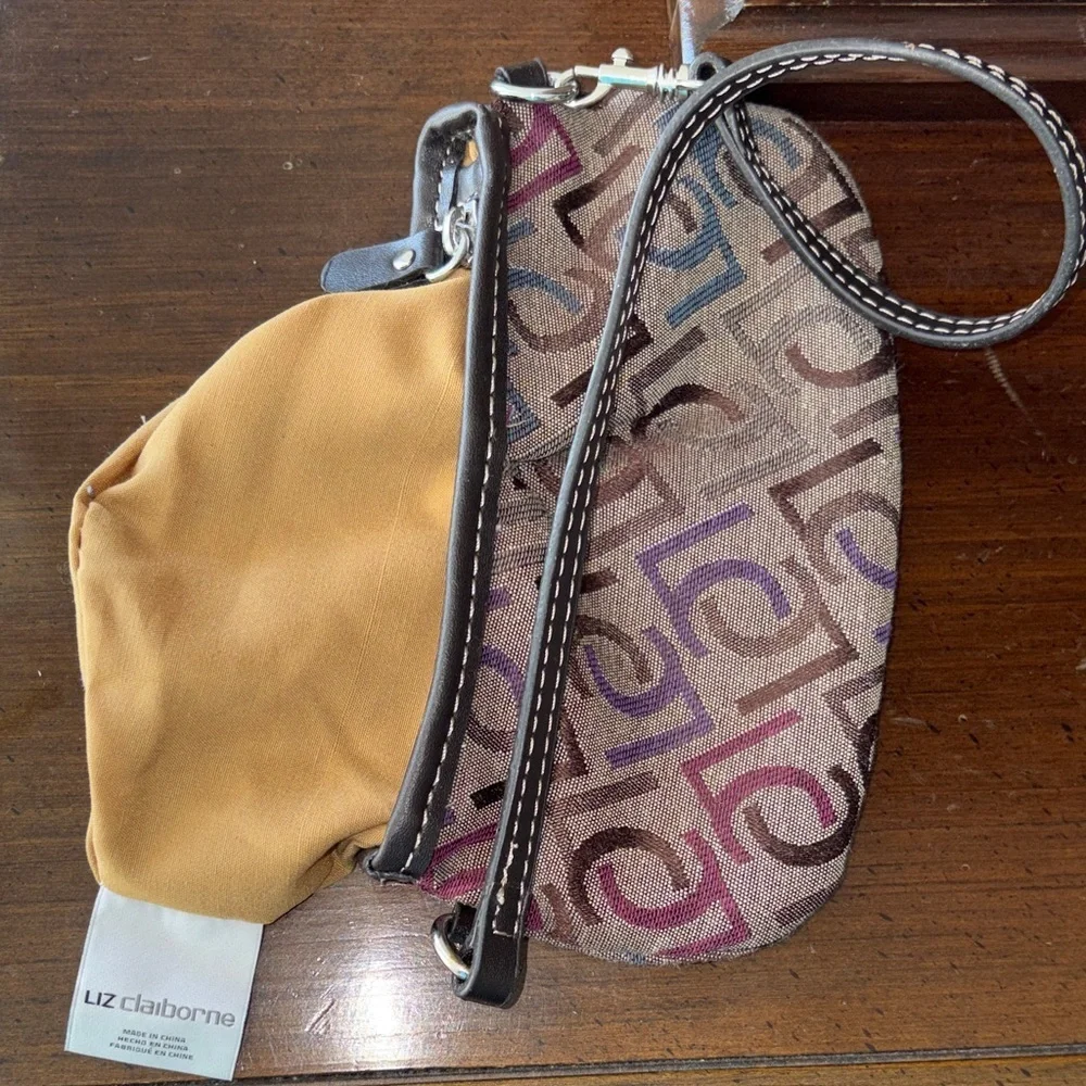 👛 Vintage Y2K Liz Claiborne Multicolor Logo Jacquard Wristlet Baguette 👛